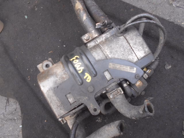 Gdzie znajduje się termostat w Ford Focus MK1?