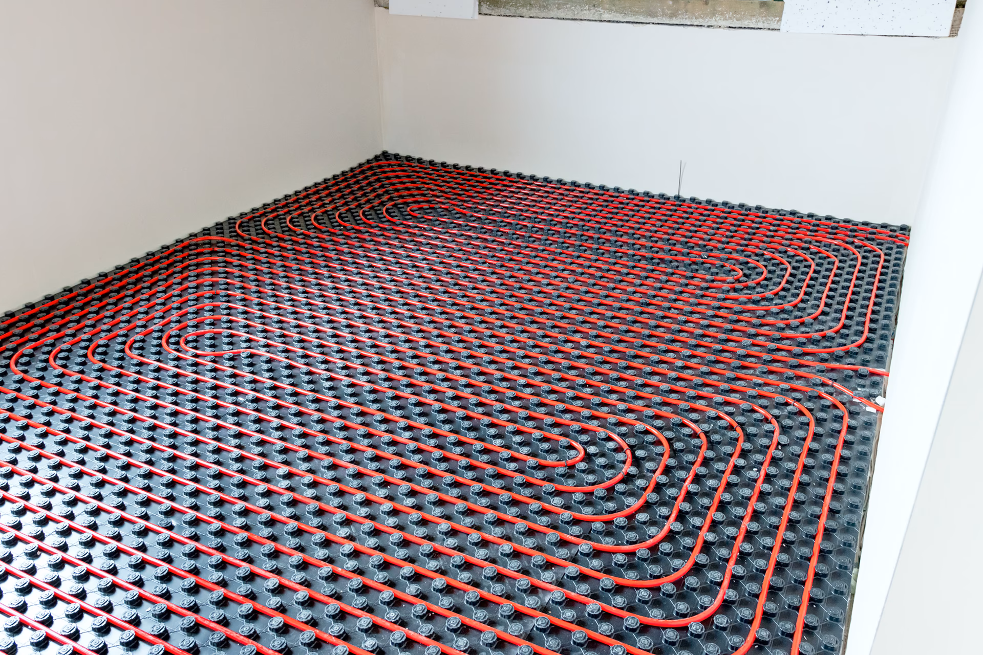 Na jakim etapie robi się ogrzewanie podłogowe?