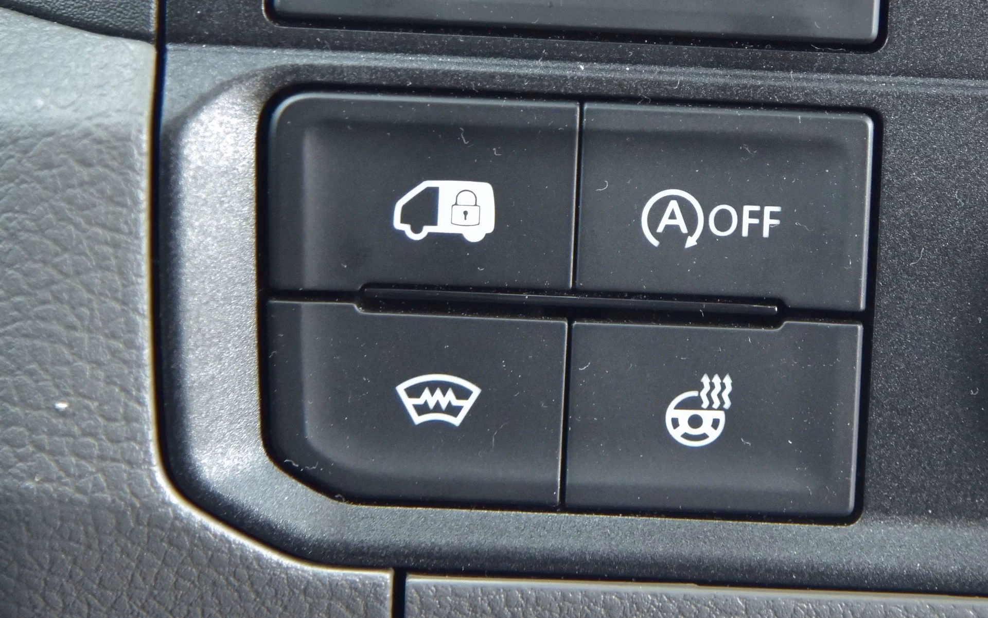 Jak zrobić podgrzewanie szyby przedniej?