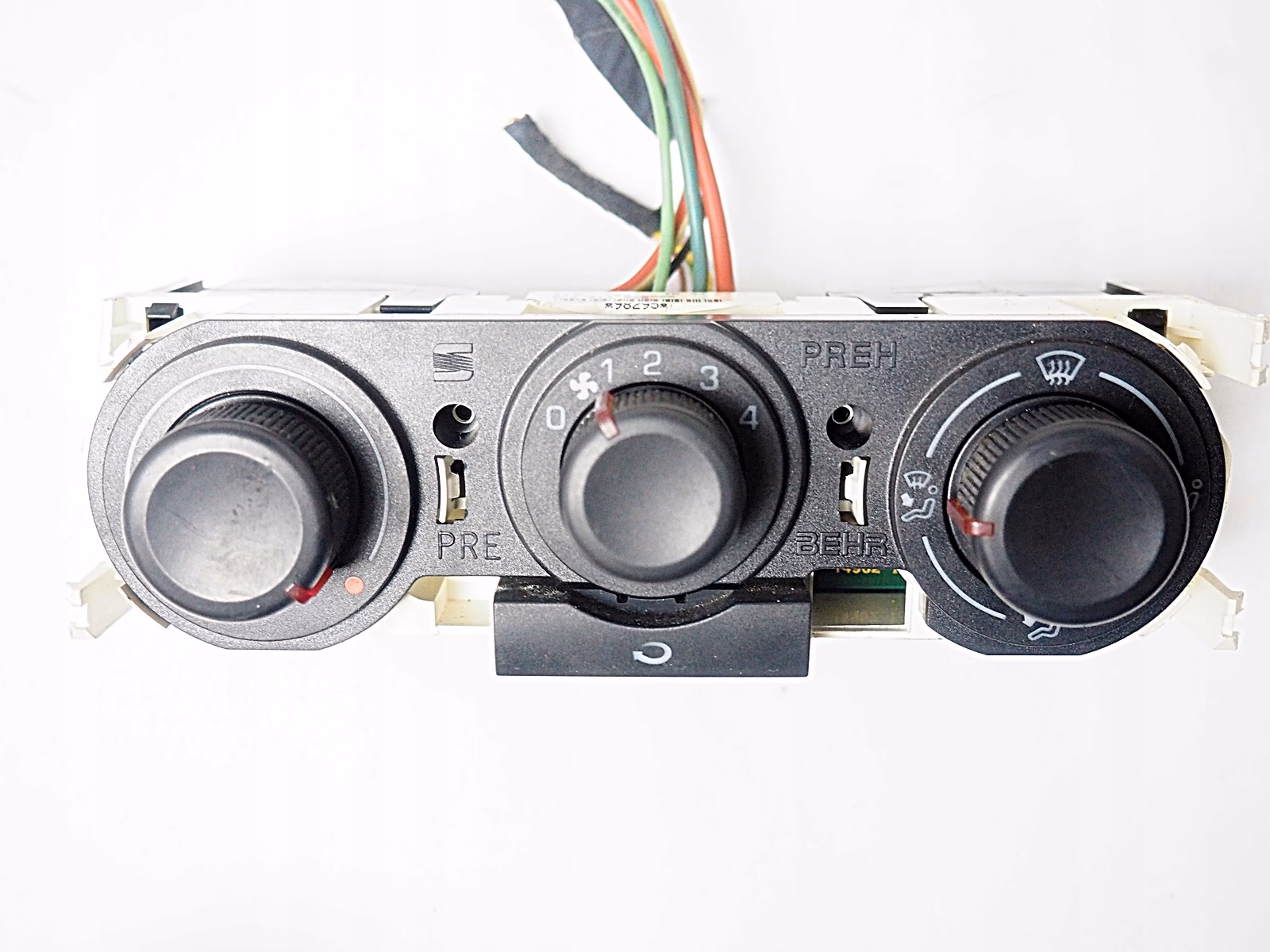 Gdzie jest czujnik temperatury w Seat Ibiza?