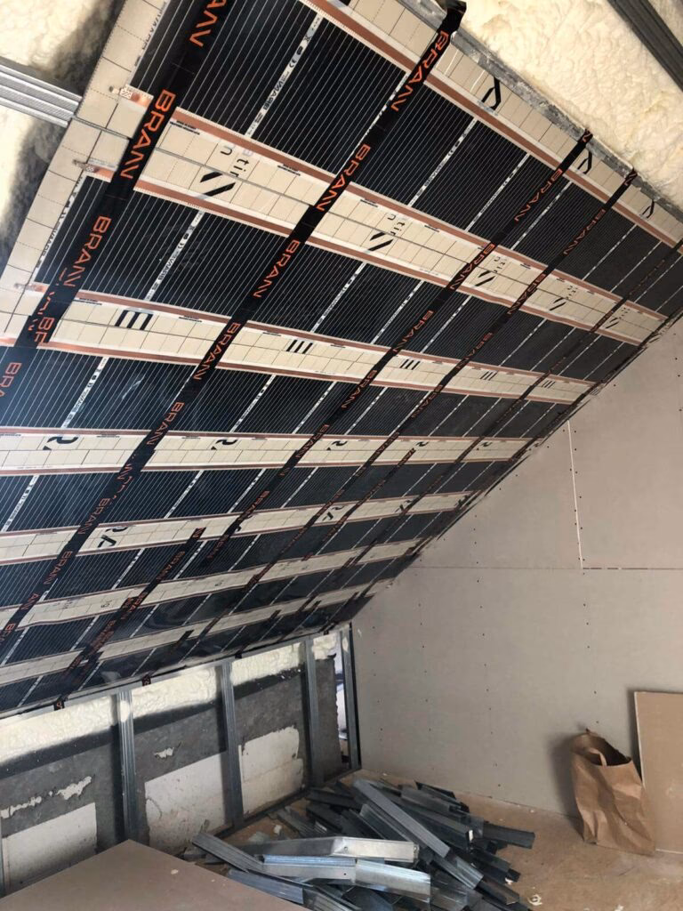 Jaka moc folii grzewczej na sufit?