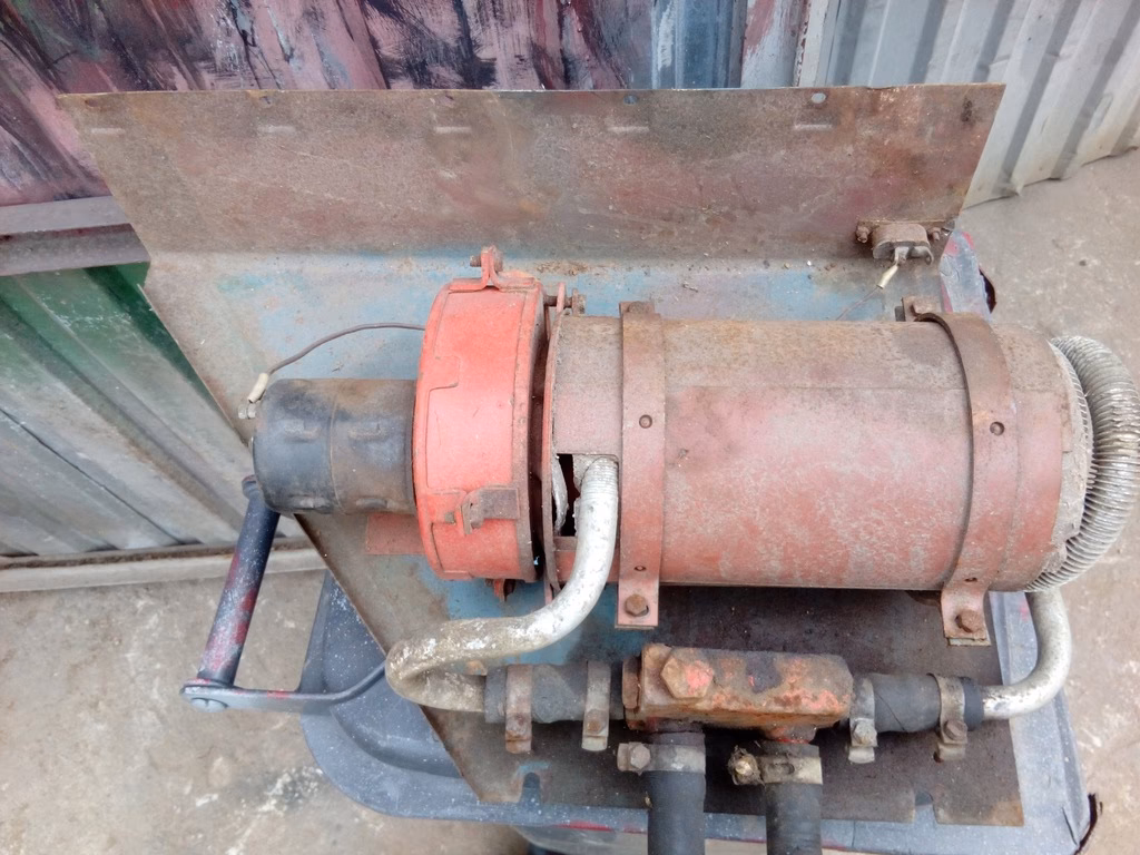 Ile pali T-25 podczas orki?