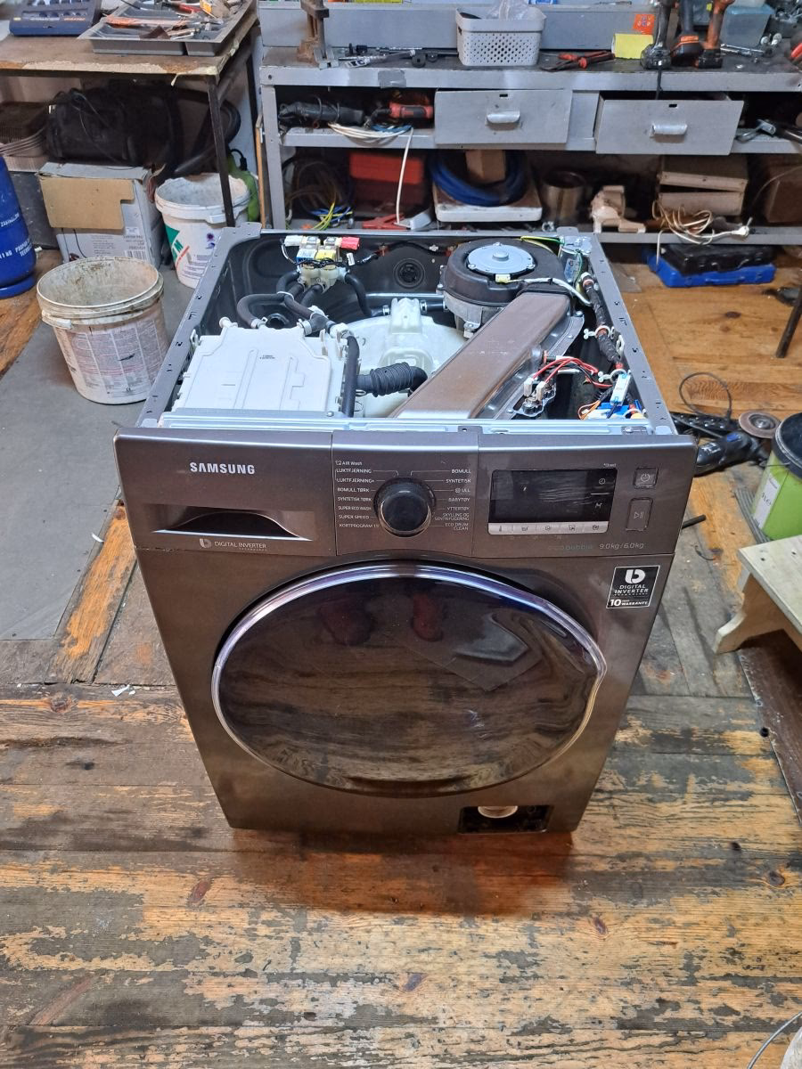 Czy pralko-suszarka może być w zabudowie?