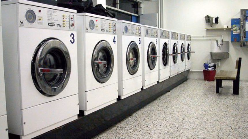 Na czym polega pralnia wodna?