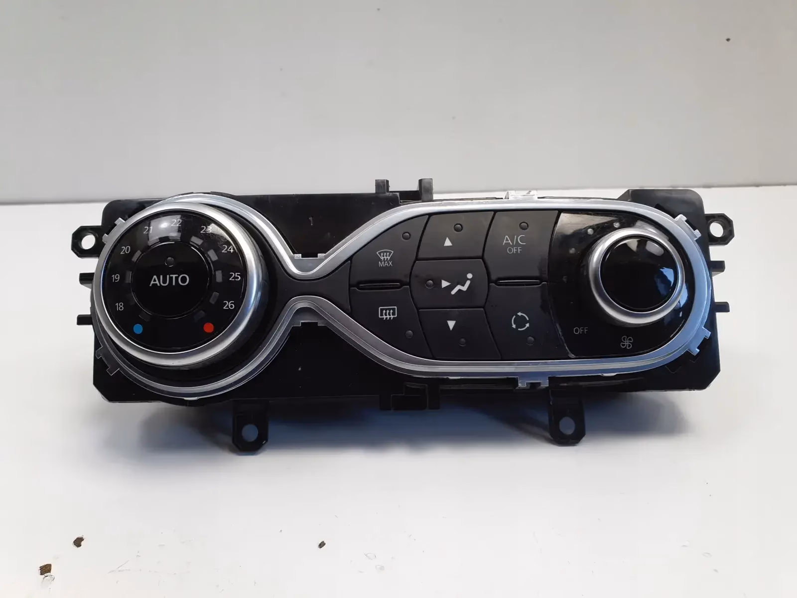 Ile kosztuje naprawa klimatyzacji w Renault Clio?