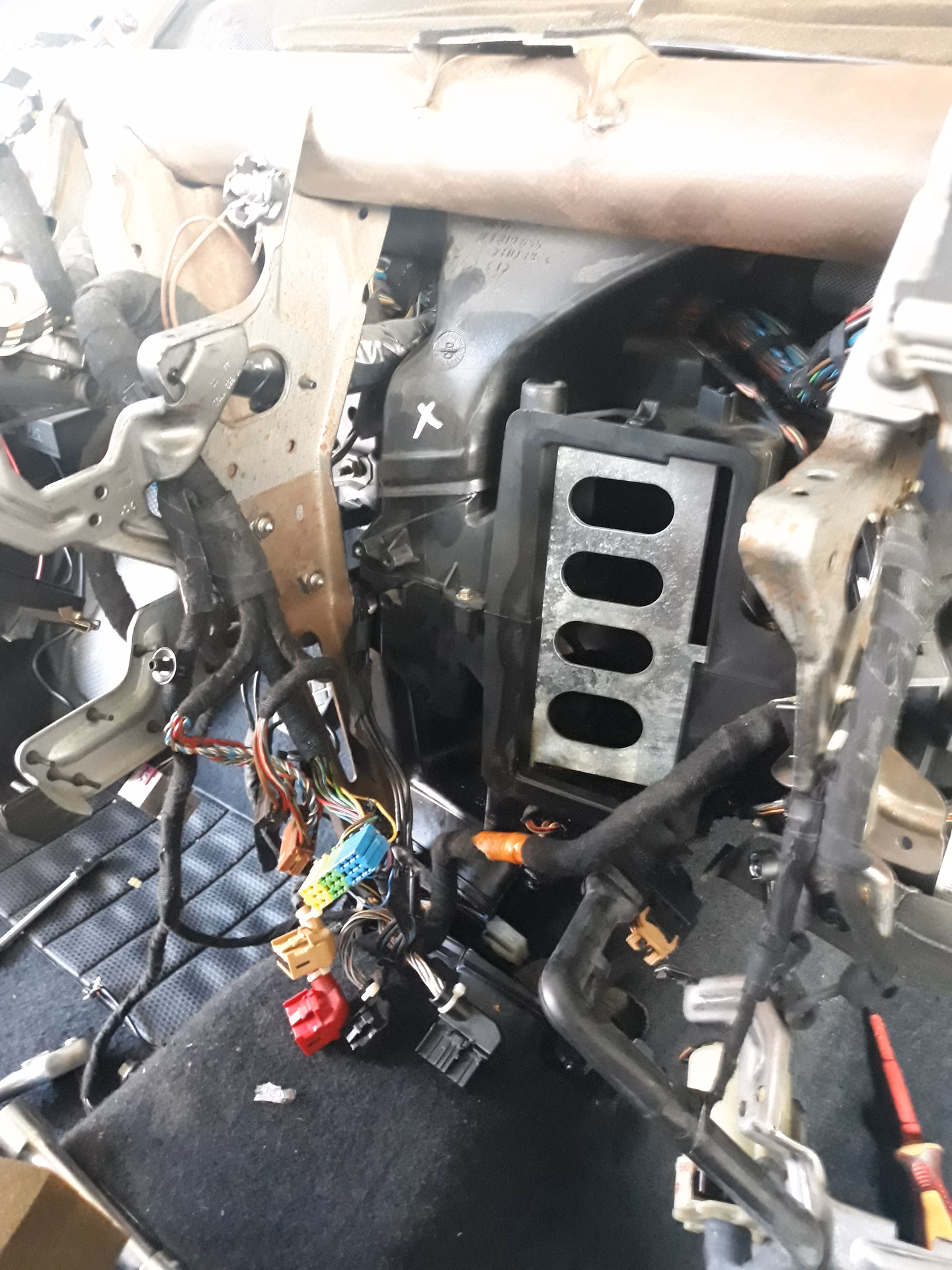 Czym uszczelnić drzwi Seat Leon?