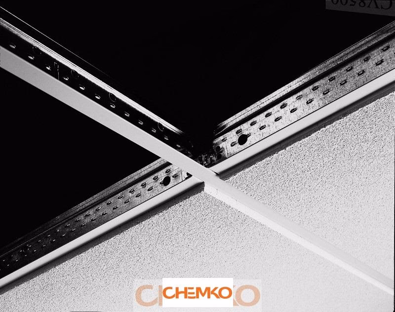 Co ile wieszaki na suficie Armstrong?