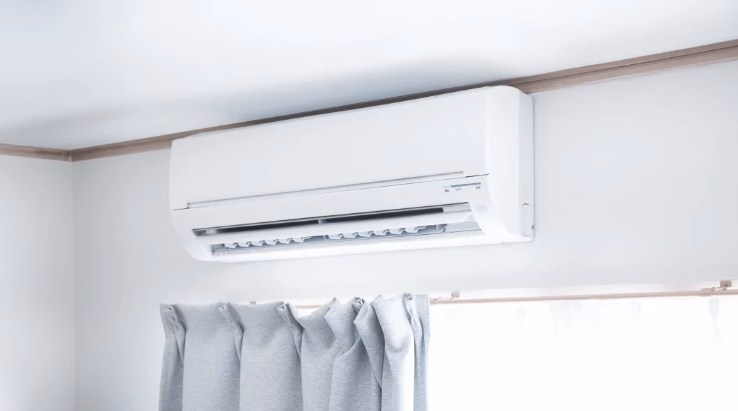 Dlaczego klimatyzacja powoduje u mnie kichanie?