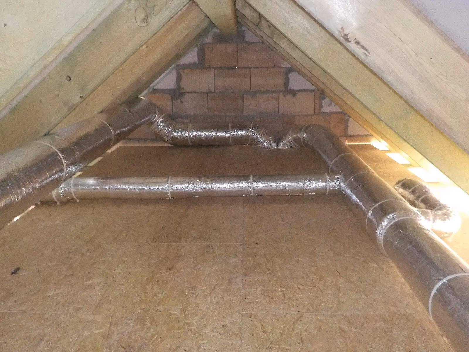 Czy rekuperator można umieścić na poddaszu?