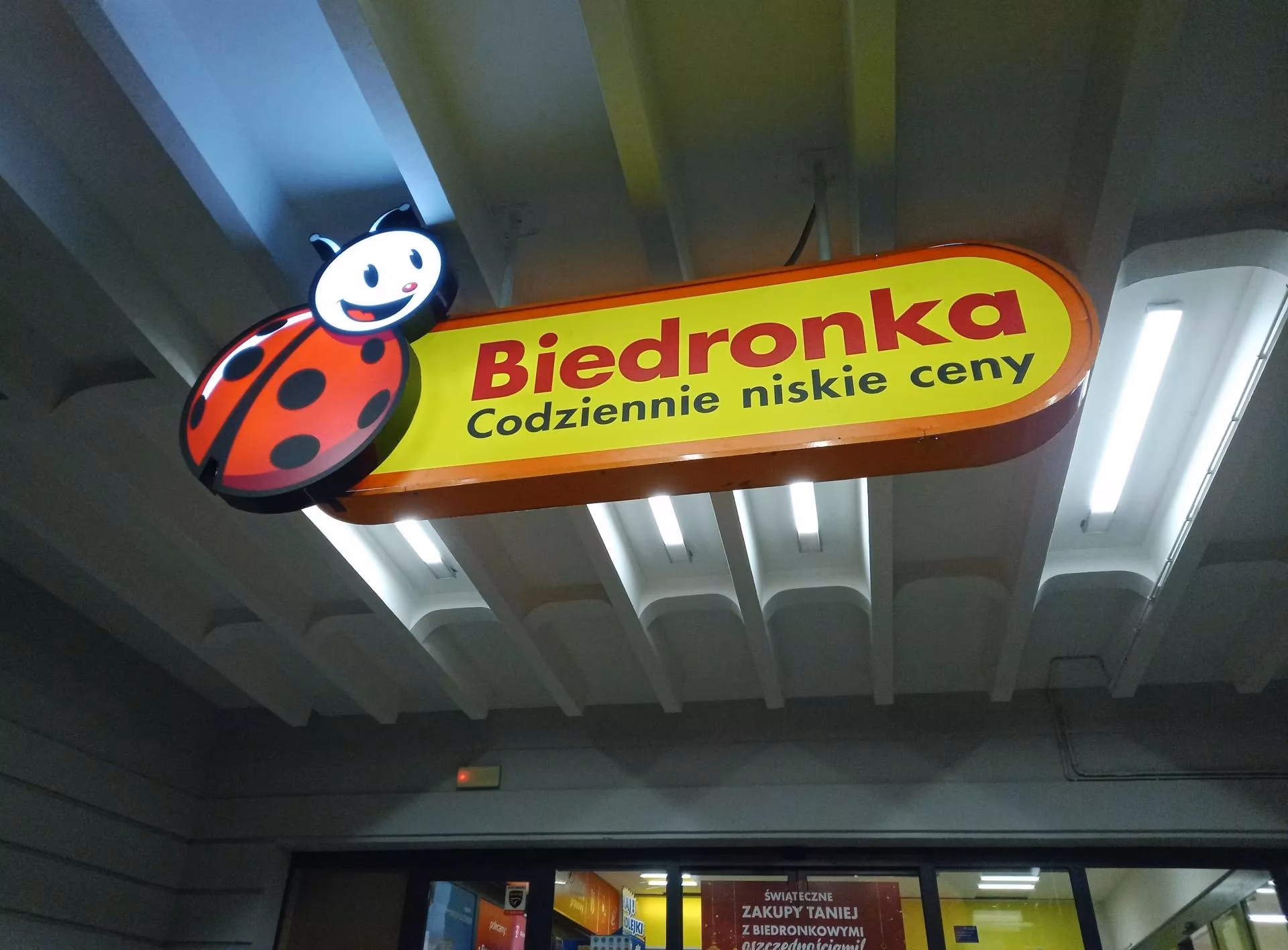 Gdzie zgłosić skargę na sklep Biedronka?