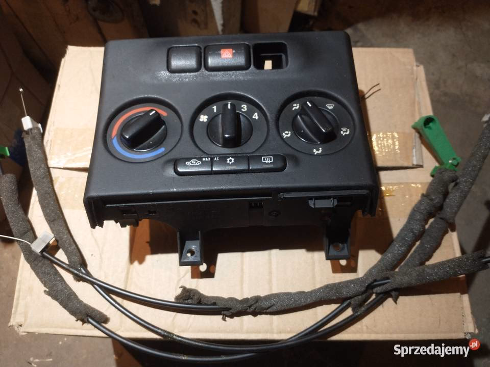 Czy Opel Zafira ma klimatyzację?